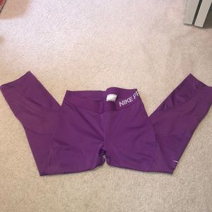 Nike Pro Capris size S